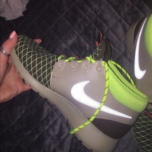 HIGH TOP NIKE — green & brown / super unique